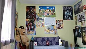 Pretty Lady With Stunning Cleavage Chatting Live With Fans on Webcam