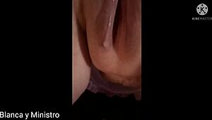 una follada intensa con corrida dentro de la milf