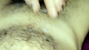 Pretty feet jerk cock until it's full of cum 😍