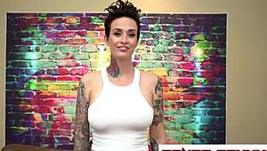 Watch conorcoxxx deepthroat brook lynn's big cock?