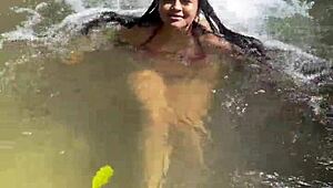 jungle sex with unknown girl in colombian river