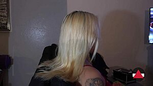 i lik when he fuks my long blonde hair by suprise, moaning dirty