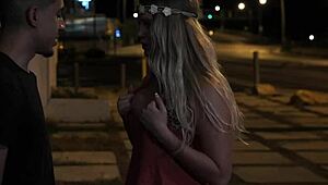 teen curves, you into that retro milf vibe?