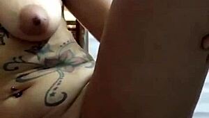 Mi culo abierto miralo