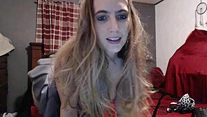 Roxxxanne69 Explores Deepthroat And Gagging Techniques