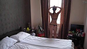 Erotic Dance On Big Bed!