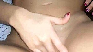 Tocando Siririca E Pedindo Rola! Craving Hard Cock Now!