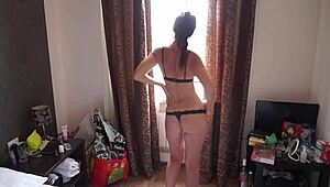 Erotic Dance On Big Bed!