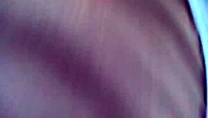 يا، هل تصدق هذه الفتاة الجميلة في الحافلة مع Caleña؟