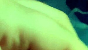 IFOSLAVE PLAYING WITH RUBBER BANDS