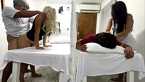 Ugh, kan ikke tro dette... kone fikk banket av perverst lege ved siden av ektemann på massasje