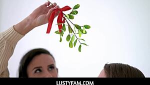 Hej, vil du dele stedmødre Penny Barber og Macy Meadows denne ferie?