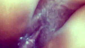 como grita cuando se la entierro toda y le saco cremita a esta colombiana 😈