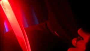 i'm watching this sexy nude bath girl in silent screamplay 2