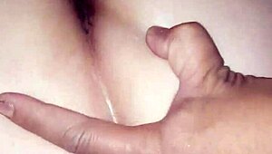 I'm Filling My Girlfriend With Milk!