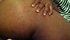 velvet's solo performance with huge squirt