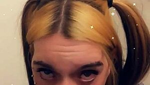 pretty tranny wants to suck you off with her toys on her knees