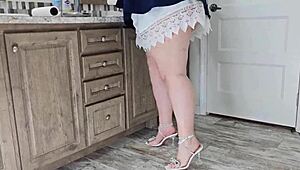 Wow! Big Ass Hijab Muslim MILF Masturbates and Pisses in Bathroom!