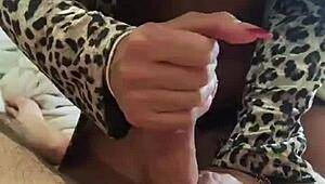 Stunning Lingam Handjob Masseuse Wife Homemade