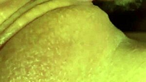 WIR BEIDE AUF DEM ESSTISCH IN VERSCHIEDENEN STELLUNGEN ICH LECK IHRE GEILE MUSCHI SPERMA LÄUFT AUS IHRER GEILEN FOTZE!