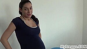 pregnant janetta skips workout to suck cock