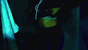 Babe Afrika Panas Jari Dirinya Keras Dalam Apartmen Baru 4K