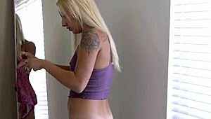 Złośliwa siostra, chcesz dzielić łóżko i ruchać? 😜