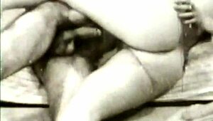 Mörka lanternan avslöjar styvmorssynder i vintage erotiska bekännelser