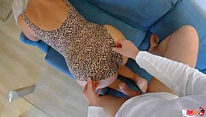 Vil du at jeg skal komme inni stedmammas ræv?