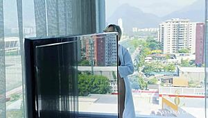 Acordei com Tesão no Rio, Exibindo Nua na Janela Até Marido Me Socar Duro