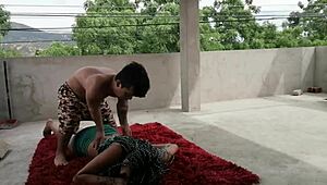 de practicar el yoga pasamos a practicar posiciones sexuales hasta follar bien rico