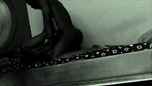 hon älskar hårt knull av monsterkuk 😏