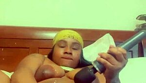 ebony woman enjoys solo play