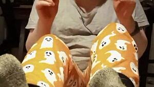 Smelly dirty feet collection with over a hundred free videos