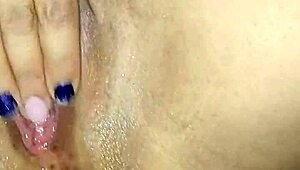 Masturbating And Squirting All Over The Bed!