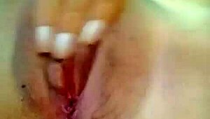 horny teen masturbates wet vagina and sends to naughty neighbor 😏