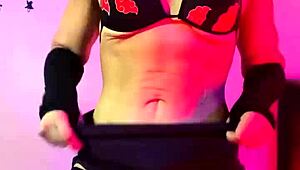 Sofie Lollipop, nerdy otaku, τελειώνει σκληρά σε Naruto theme