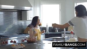 omg, baking turned into a wild catfight with stepsisters serena blair and leda lotharia