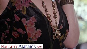 Naughty America Jessica Ryan Gets Wet Seeing The Pool Boy's Stick