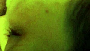 Amateur wife gives blowjob and licks ass 😘