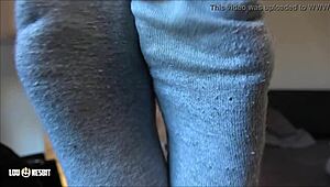 lick my sweaty feet, lou nesbit and lia louise