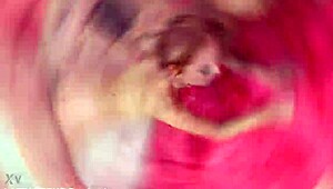 3 монстра члена разрушают жопу Сасси Свитс в диком 3 на 1 LTP320