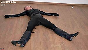 superheroine alyssa reece wrestles agent talia mint in a feet fight