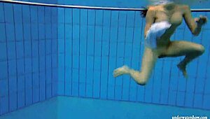 Wow, hot Kristy babe in swimming pool