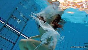 Wow, hot Kristy babe in swimming pool