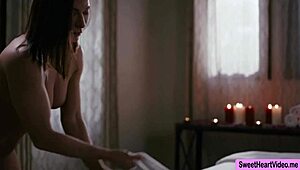 Jade Makes Customer Ariel Satisfy with Oiled Massage