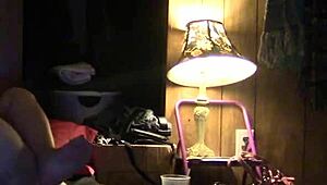 I'm watching these amateurs eating and fucking passionately