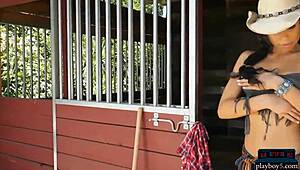 Curvy Black Milf Briana Ashley Strips Outdoors