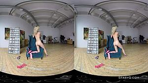 Blonde Amateur With Natural Tits Strips Boldly In Vr Reality