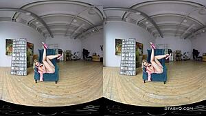 Blonde Amateur With Natural Tits Strips Boldly In Vr Reality